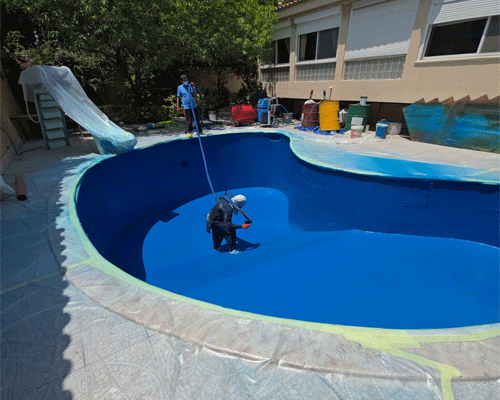 smooth and seamless pool bottom coating with polyurea spray machine in dubai
