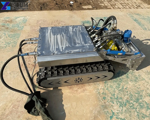 sediment removal robot working in artificial lake