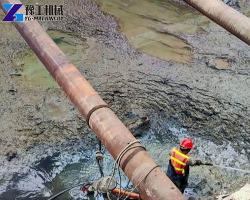 municipal pipeline cleaning robot for sludge removal