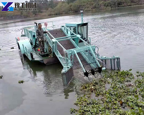 water hyacinth harvester machine